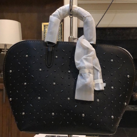 New Women's Black Dakotah Satchel - Picture 2 of 16